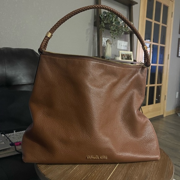 MICHAEL KORS TOTE - Picture 3 of 4